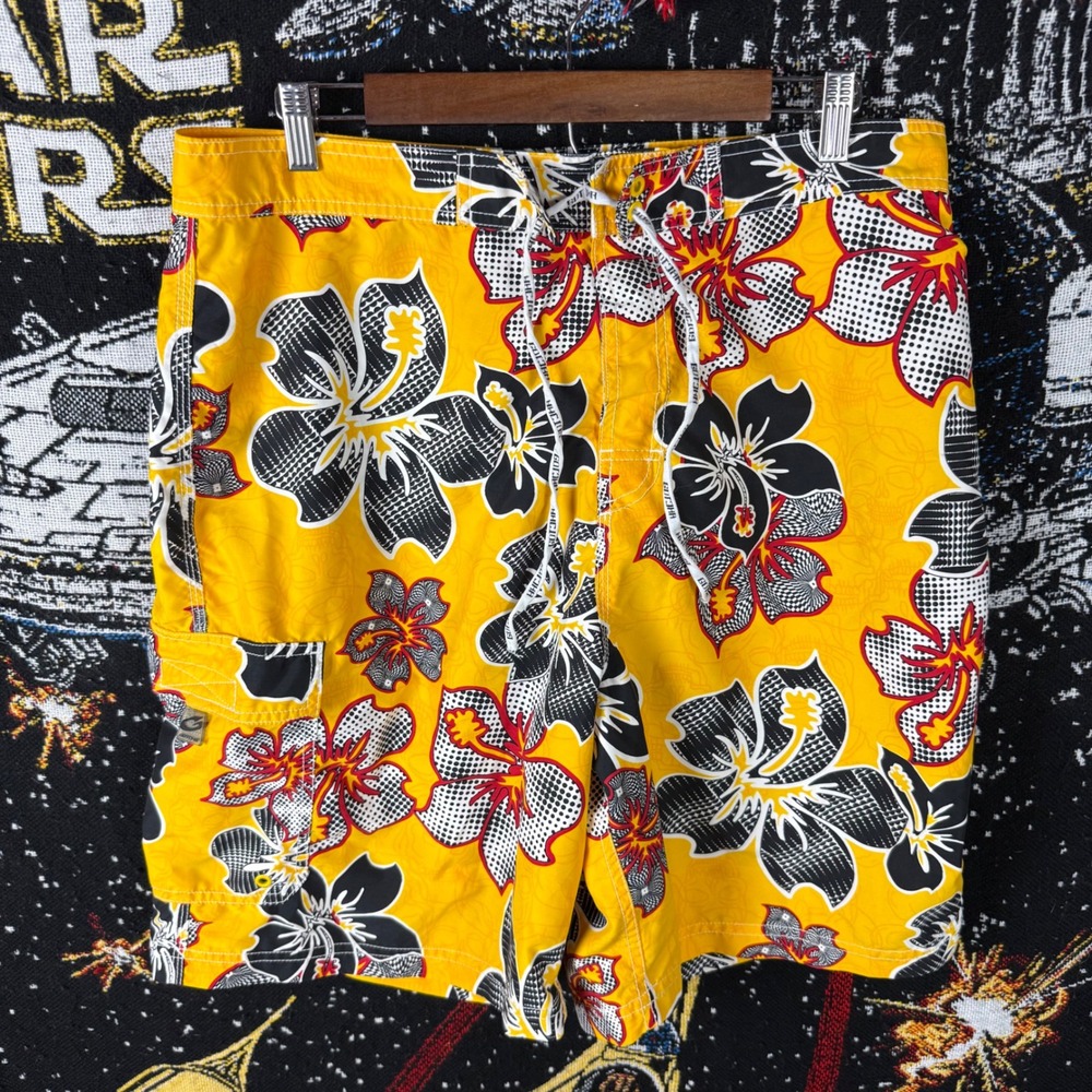 Gotcha Mens Yellow Hibiscus Floral Board Shorts Size 36 Surf Swim Trunks Cargo